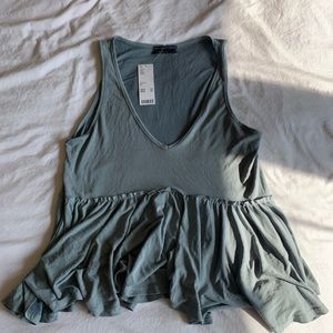 *SOLD ON DEPOP* NWT Urban Outfitters top